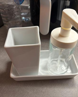 Kit accessori bagno
