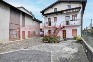 Casa indipendente di 185 m² con più di 5 locali e 