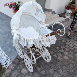 carrozzina vintage del 1800