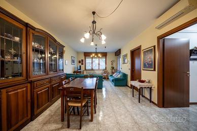 3 LOCALI A SAN POLO D'ENZA