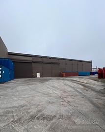 SPAZIO DEPOSITO CONTAINER 20/40 piedi