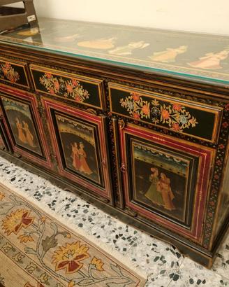 Credenza indiana