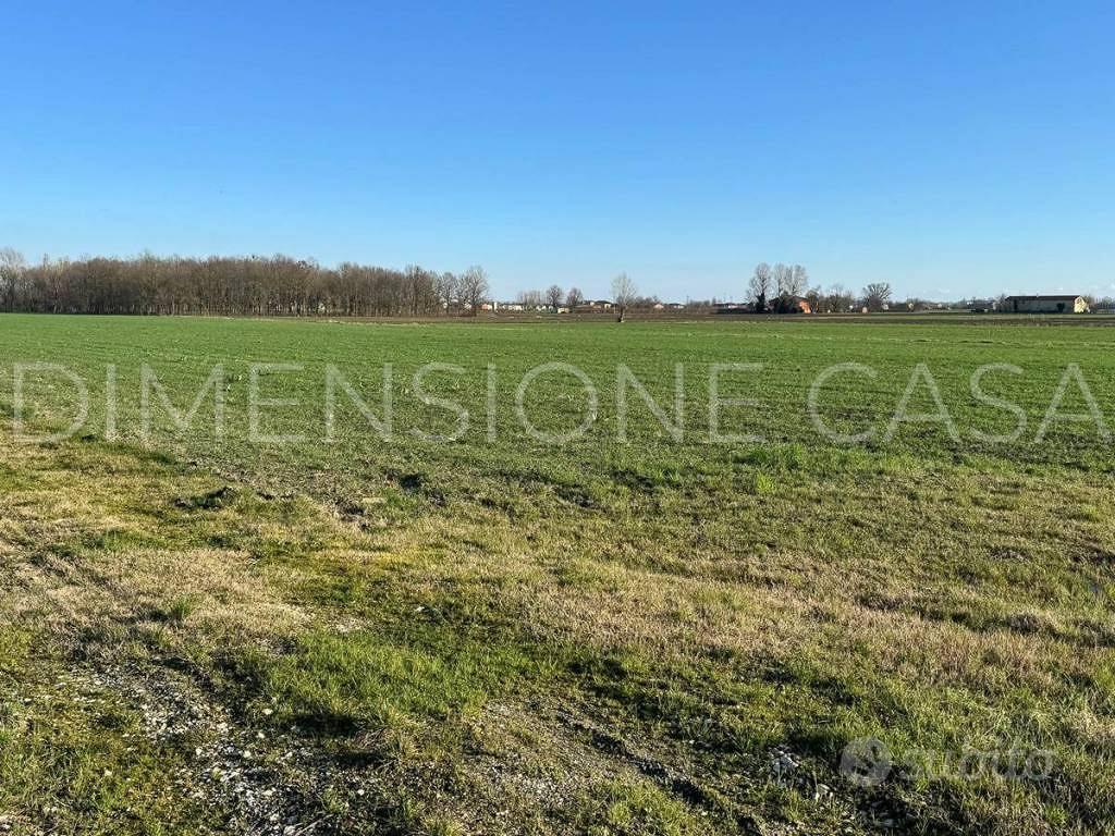 Terreno di 26971 m² a Mirandola - Vista 2