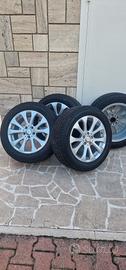 cerchi mercedes con gomme invernali.