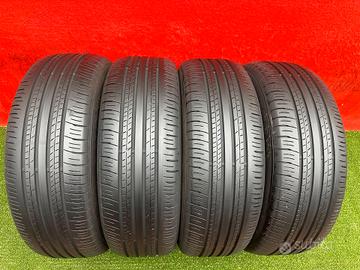 225 60 18 Gomme Estive 70-80% Dunlop 225 60R18