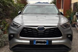 Toyota Highlander 43500km 2.5H AWD-i E-CVT Trend