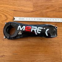 Attacco manubrio carbonio