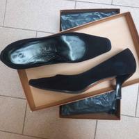 décolleté MAKOLA camoscio nero n. 36