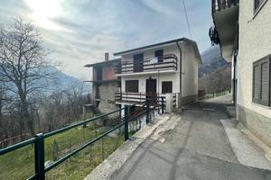 Casa indipendente di 130 m² con 3 locali a Mello