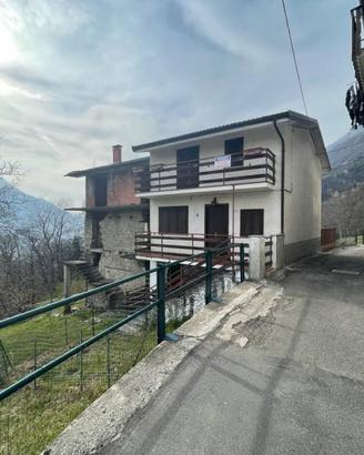Casa indipendente di 130 m² con 3 locali a Mello