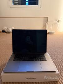 MacBook Pro 15 - 2019