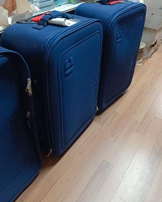 Valigie di Varie Misure e Modelli – 25206