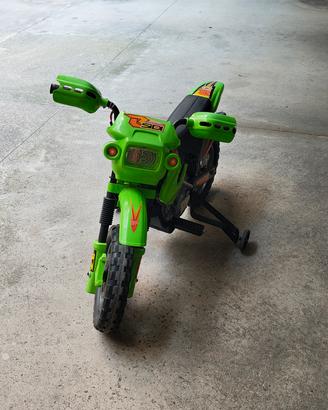 Moto verde
