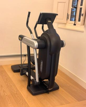 Crosstrainer Excite + Vario 700 Technogym