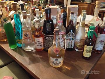 collezione di bottiglie 