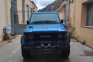 Toyota lj70, faro tondo autocarro