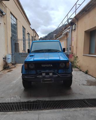 Toyota lj70, faro tondo autocarro