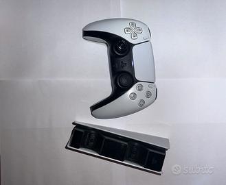 Bundle PS5: Base Ricarica + DualSense Difetti