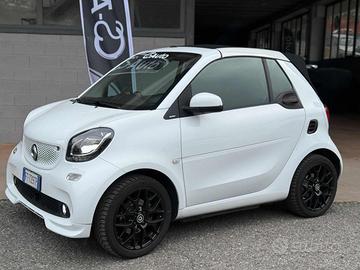 SMART ForTwo 90 0.9 T twinamic cabrio Suitegrey
