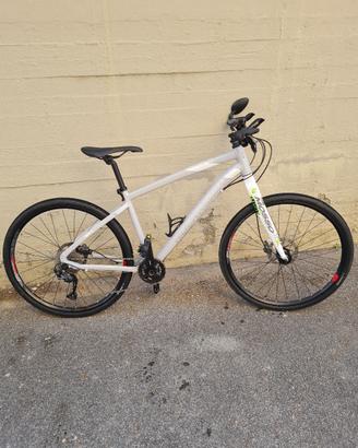 Gravel Mtb city bike ST540, freni idraulici