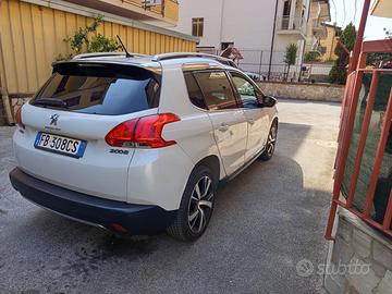 Peugeot 2008 allure 1.6 hdi tenuta da amatore
