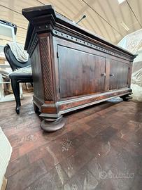 Credenza in legno massello