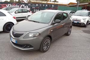 Lancia Ypsilon 1.0 FireFly 5 porte S&S Hybryd Gold