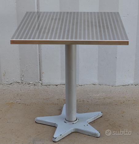 Tavoli con piano in acciaio inox