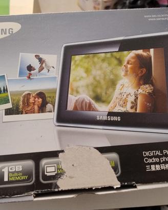 Samsung cornice digitale 8 pollici NUOVA
