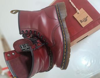 Anfibi Dr. Martens originali colore Cherry Red 38