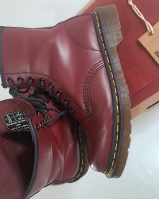 Anfibi Dr. Martens originali colore Cherry Red 38