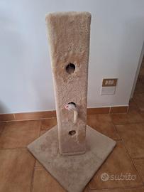 Tiragraffi per gatti alto beige