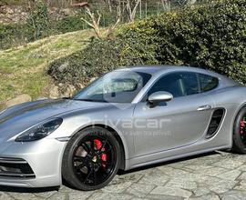 PORSCHE 718 Cayman 2.5 S