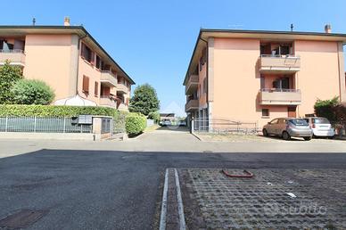 2 LOCALI A REGGIO NELL'EMILIA