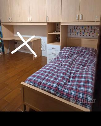 Camera da letto/cameretta completa