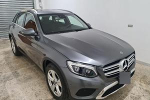 mercedes glc 250 gancio traino