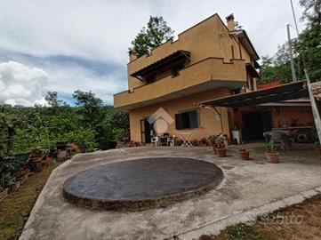 VILLA SINGOLA A SAN VITO ROMANO
