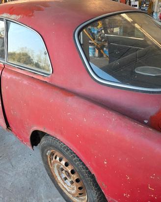 alfa romeo 1300 sprint 