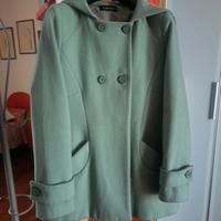 cappottino  verde pastello. 