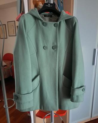 cappottino  verde pastello. 