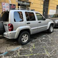 Jeep cherokee 2800