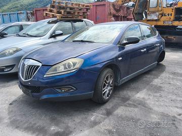 lancia delta blu  ricambi