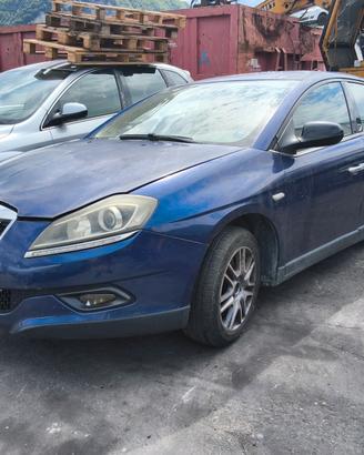 lancia delta blu  ricambi