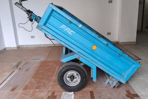 Carrello appendice 300kg con coperchio in metallo