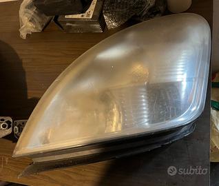 Faro sinistro Iveco Daily 2007