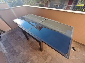 Tavolo da esterno