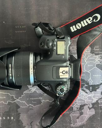 Canon Eos 760D + Canon EF-S 18-200mm f/3.5-