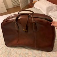 Valigia in pelle rigida vintage