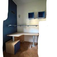 Scrivania + Mensole + Cubi