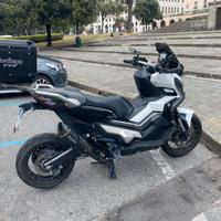 Xadv 750